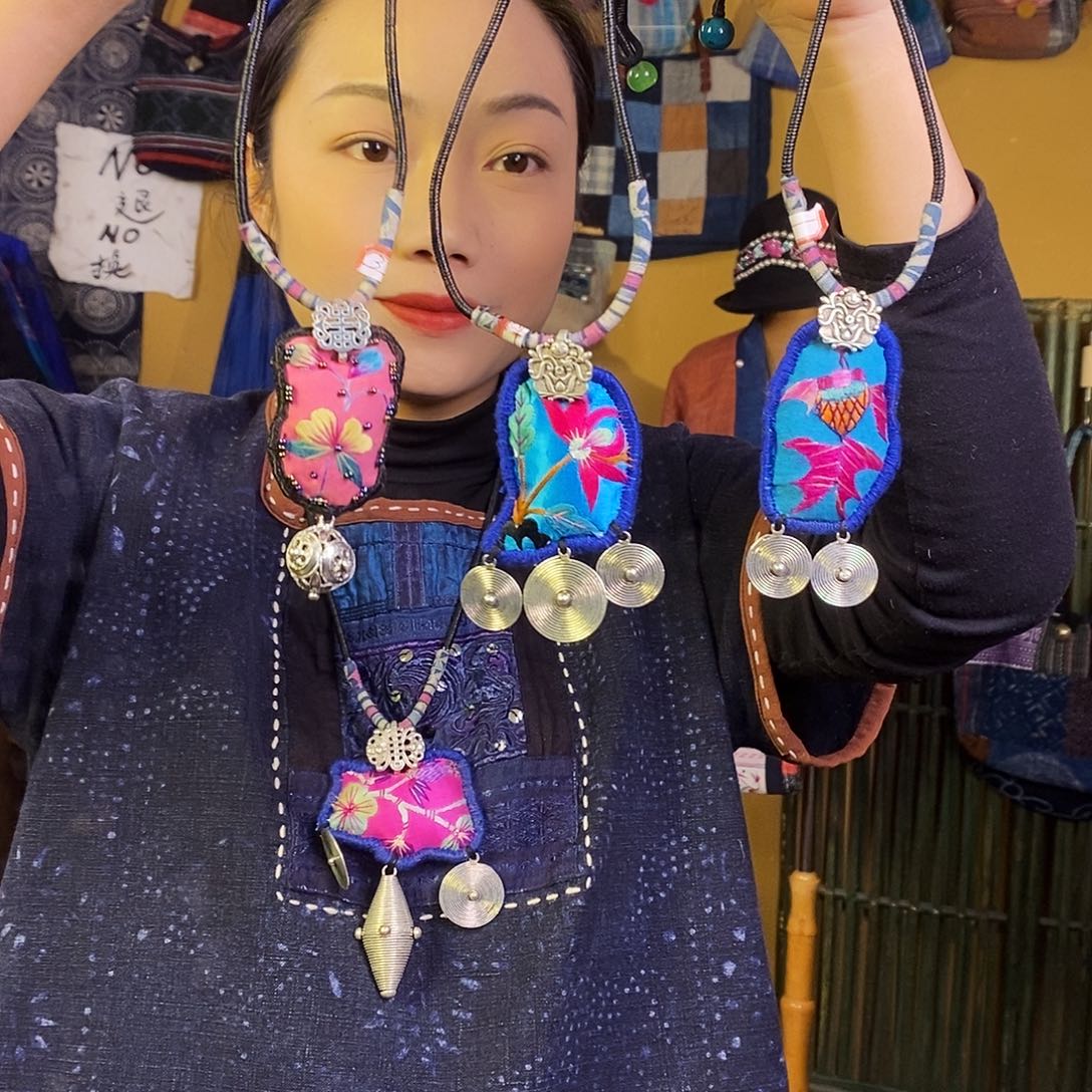 织绣手工制作项链