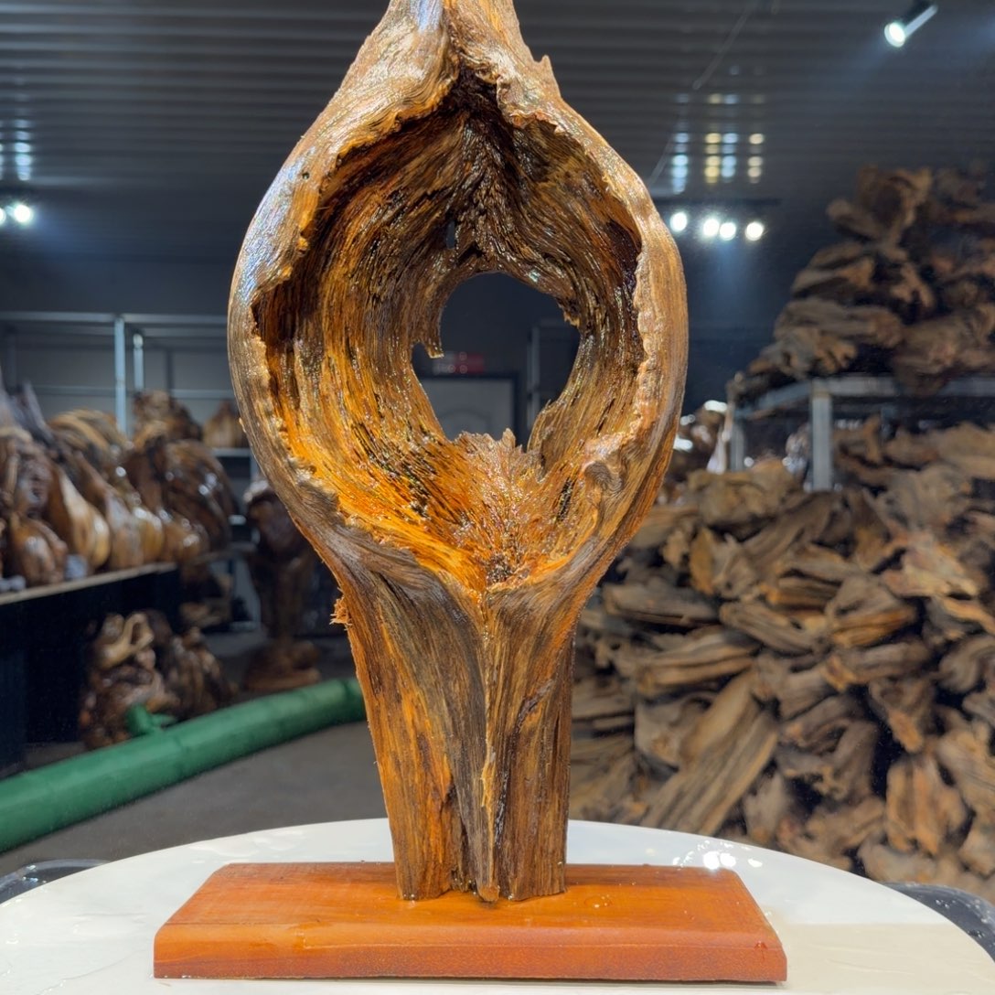 纹***】木王一刀琥珀木摆件15