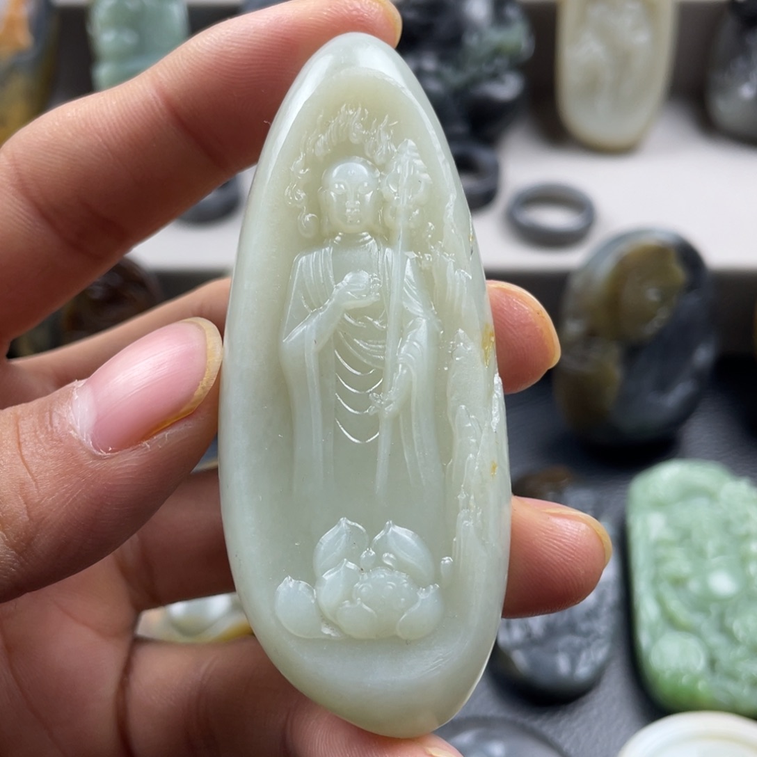 果***e和田玉未镶嵌挂件定制