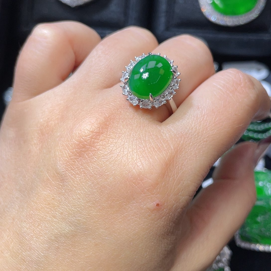 翡翠颈饰银S925镶嵌翡翠