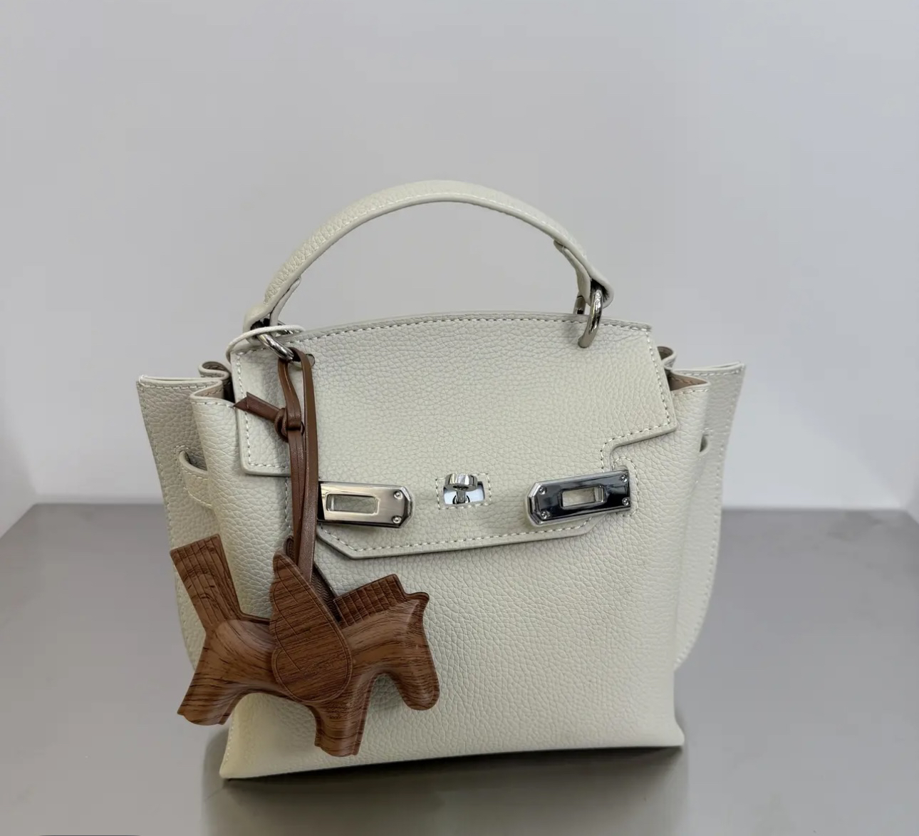 锁扣复古便携式法式手提款单肩包女士小众东方洛可可