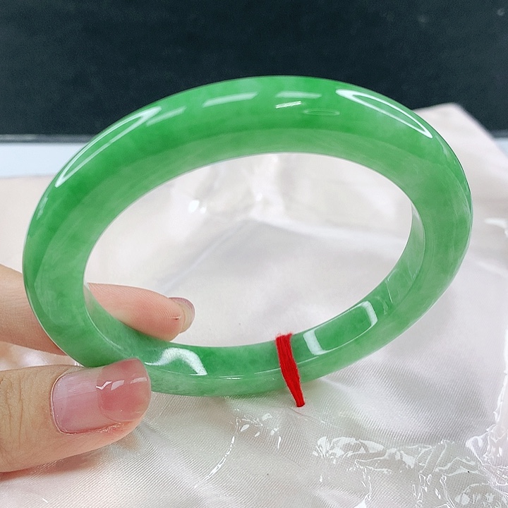 翡翠未镶嵌手镯圈57.3，15096