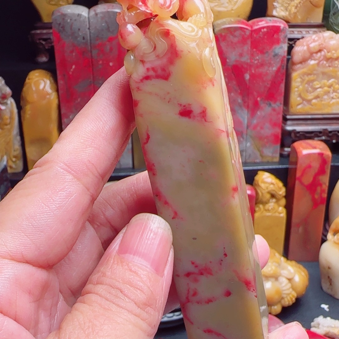 昌化石昌化鸡血石