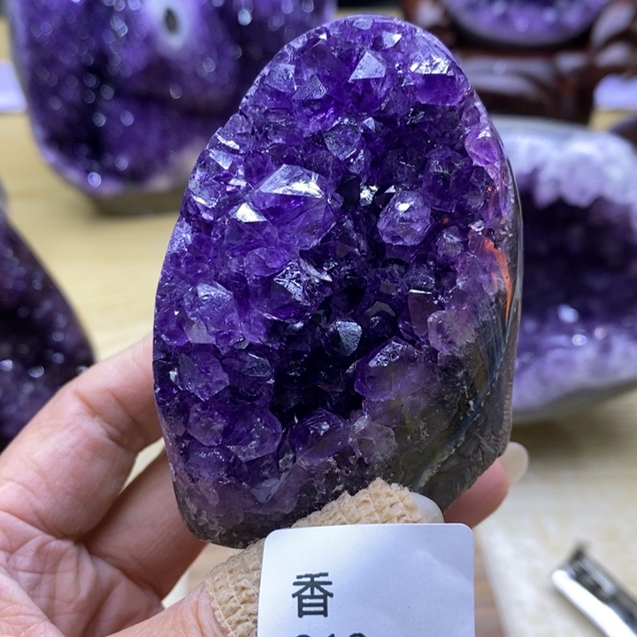 水晶大型摆件（非配饰）未镶嵌