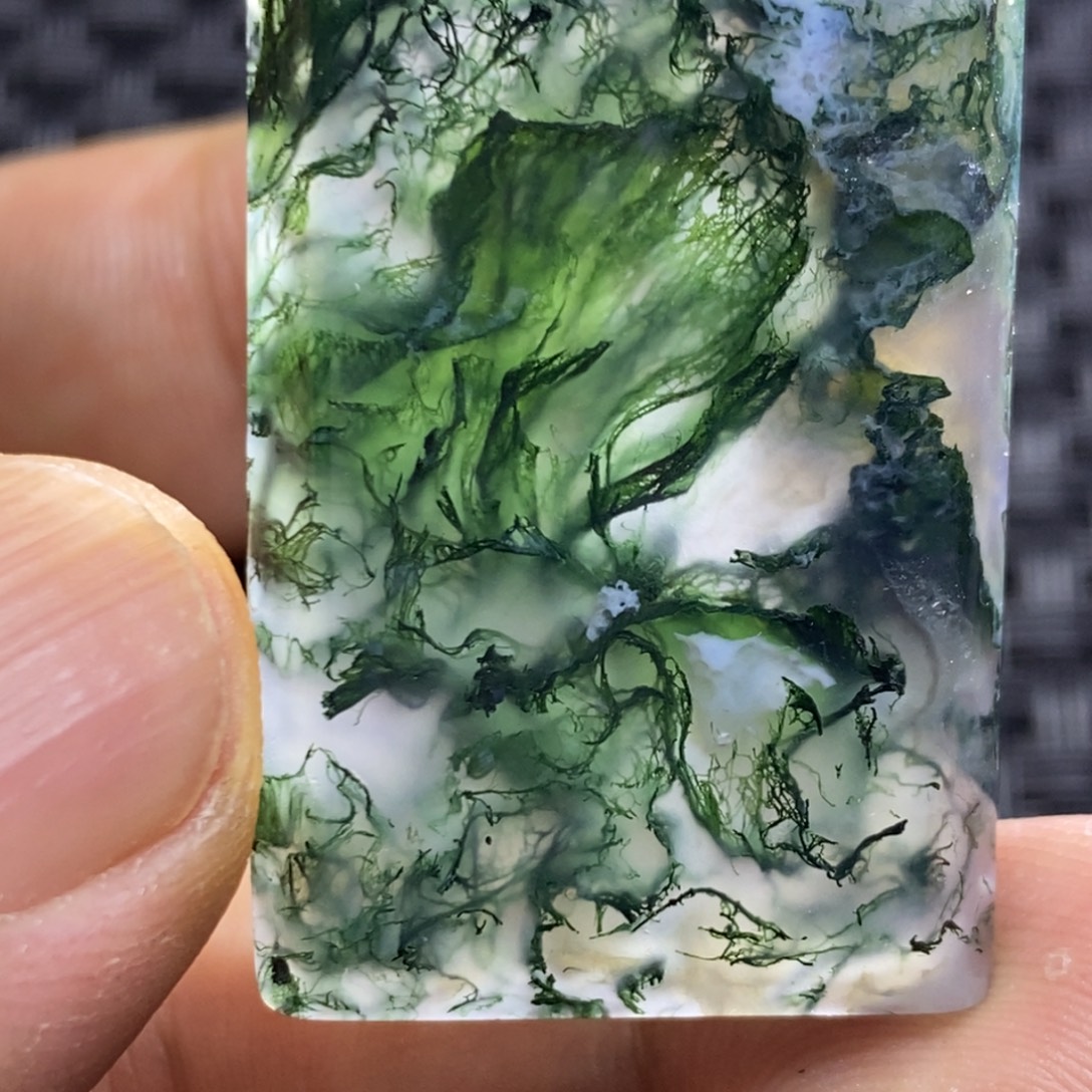 用***狼玛瑙/玉髓未镶嵌颈饰