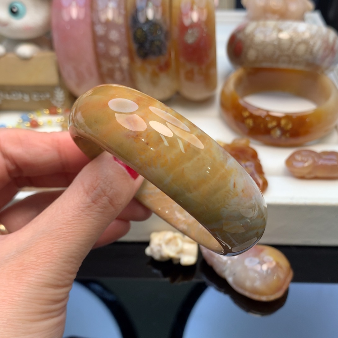 硅化珊瑚（珊瑚玉）手镯未镶嵌56口