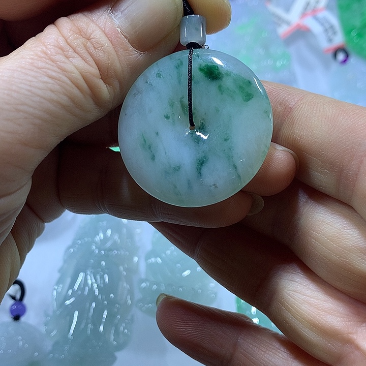 翡翠未镶嵌颈饰天然翡翠A货吊坠