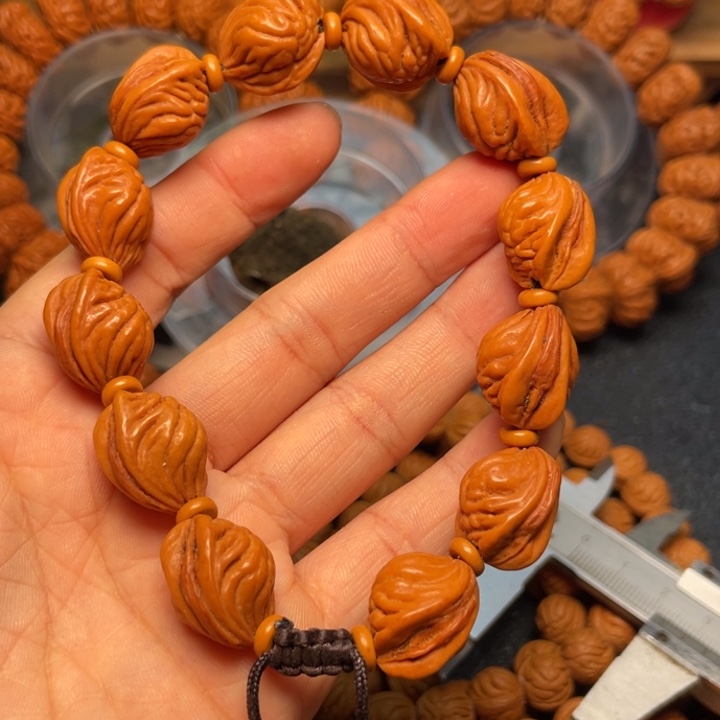 桃核手串龙纹桃核24