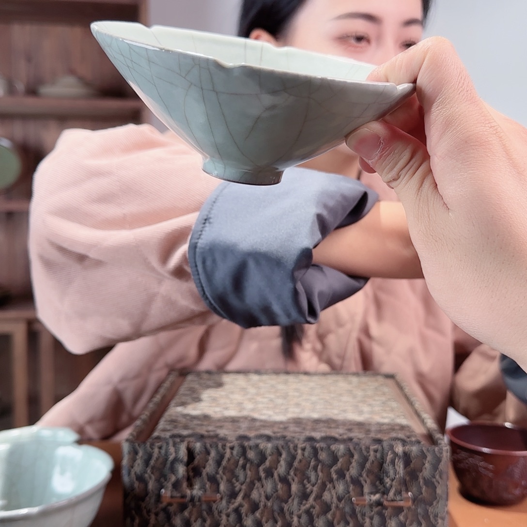 瓷摆件斗笠碗微瑕官窑