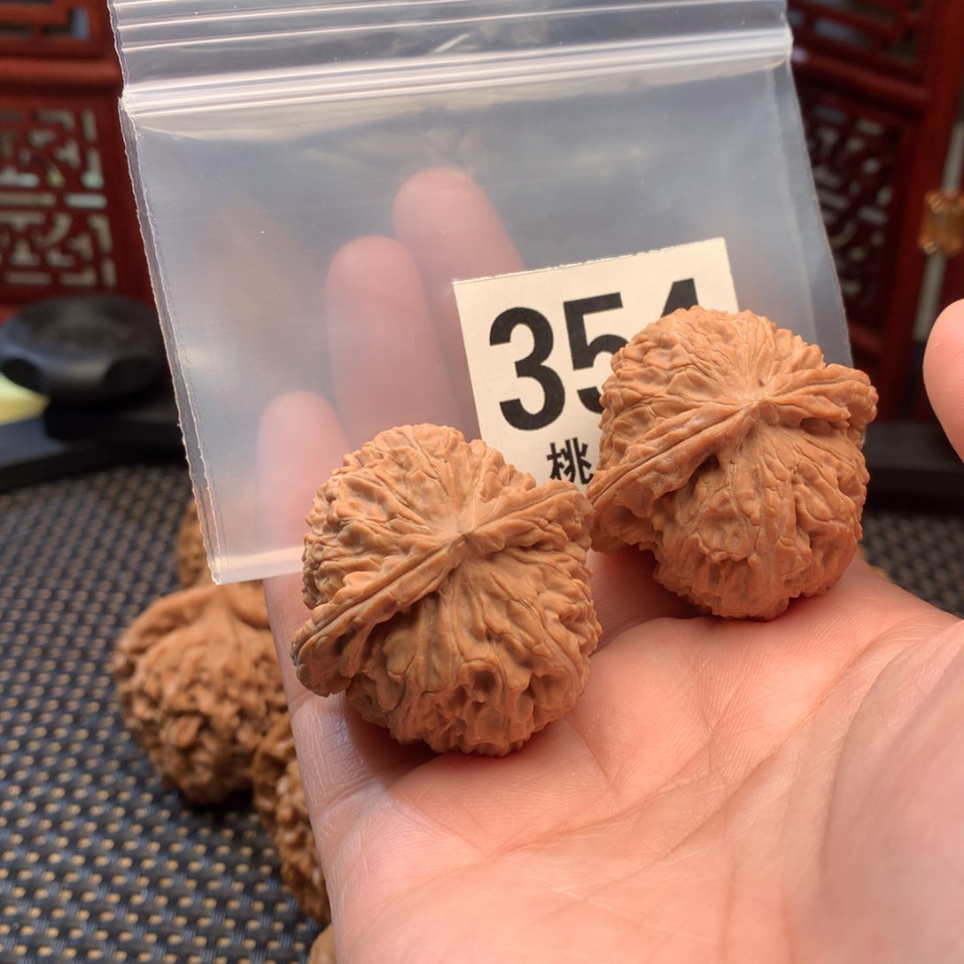 文玩核桃把件白狮子38