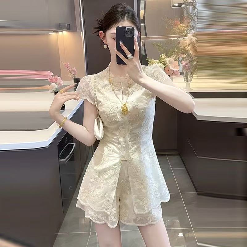女士精品时尚套装