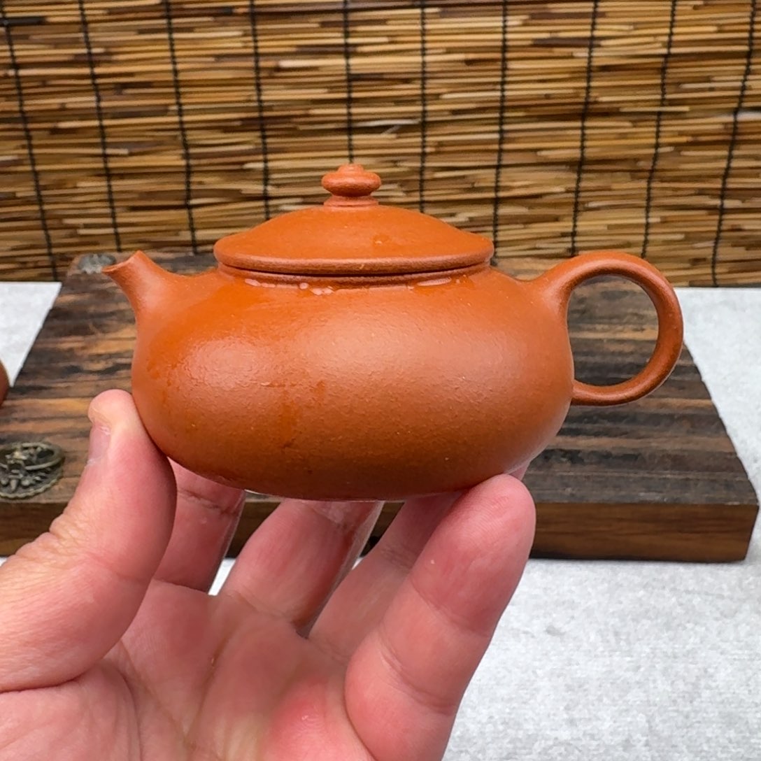 紫砂茶壶135cc红黄泥寒江