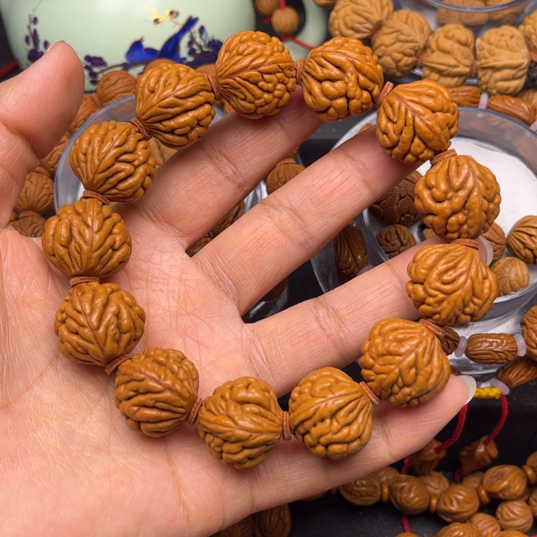 V****吊坠桃核龙纹桃核