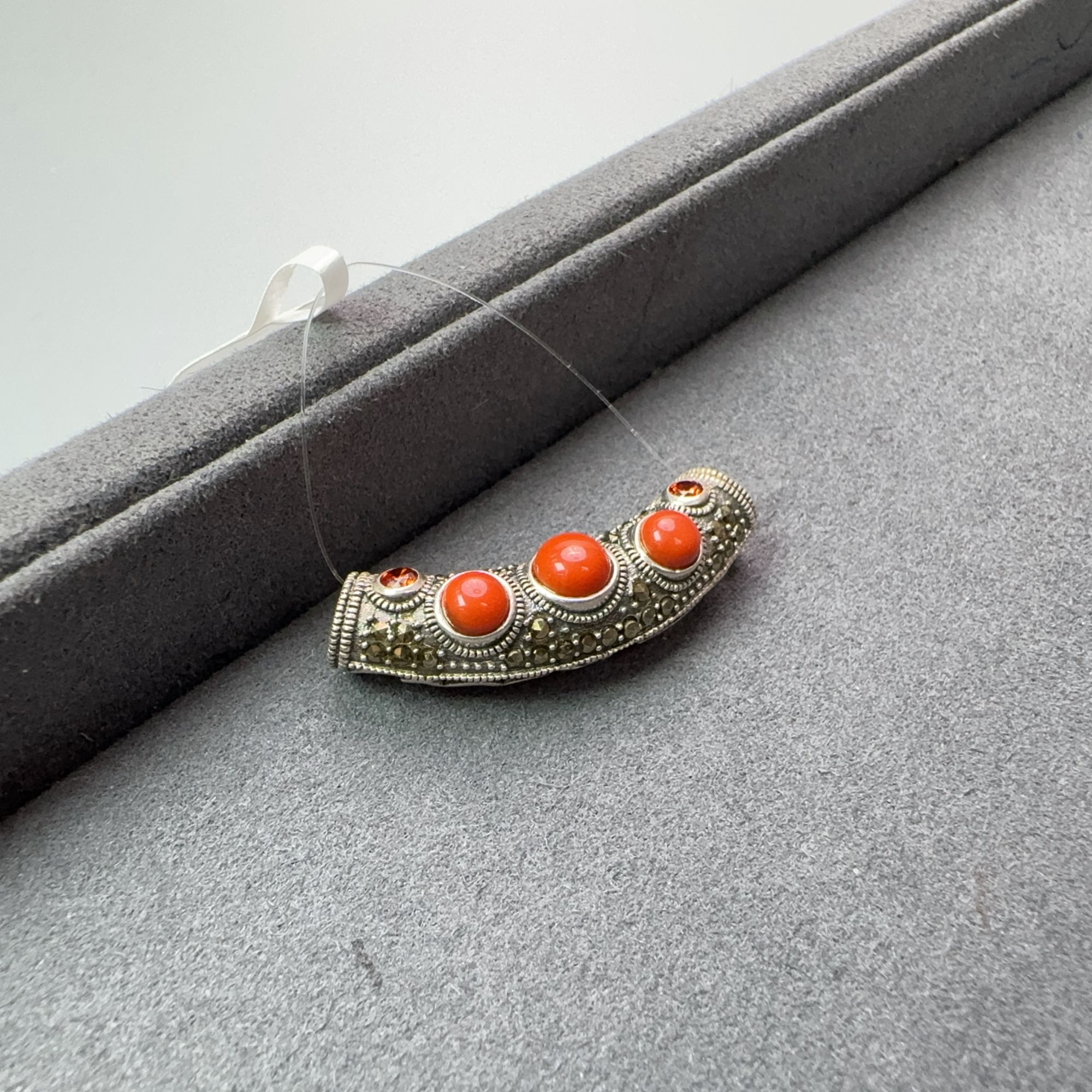 南红玛瑙月牙配件S925银