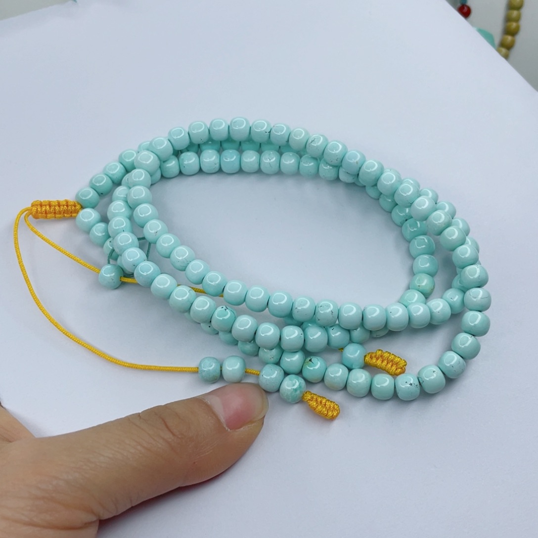 绿松石颈饰未镶嵌