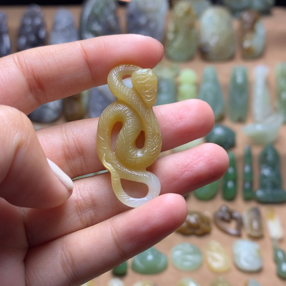 和田玉挂件未镶嵌