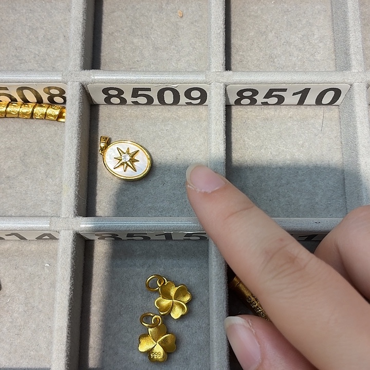 铜合金8509强保色发 1 个壹笔壹吊坠