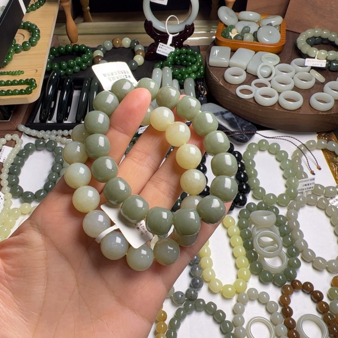 和田玉未镶嵌手链