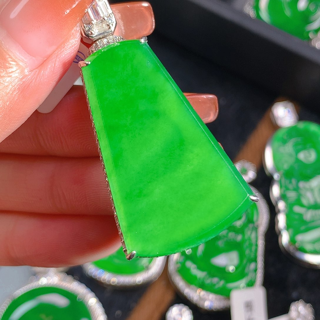 翡翠吊坠(不含链)未镶嵌