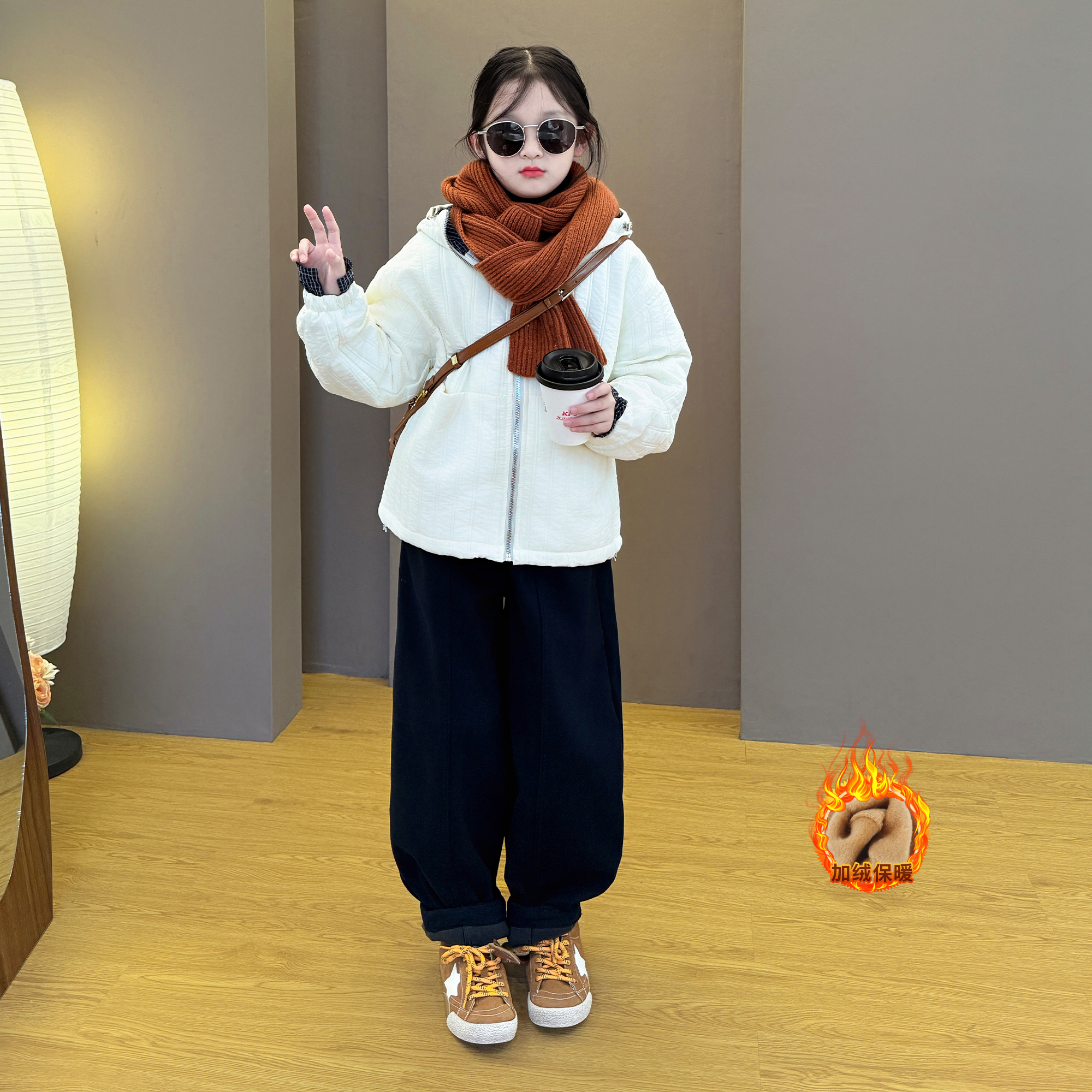 女童秋冬季夹棉加厚外套2025新款女孩超好看韩版时尚阔腿裤套装潮