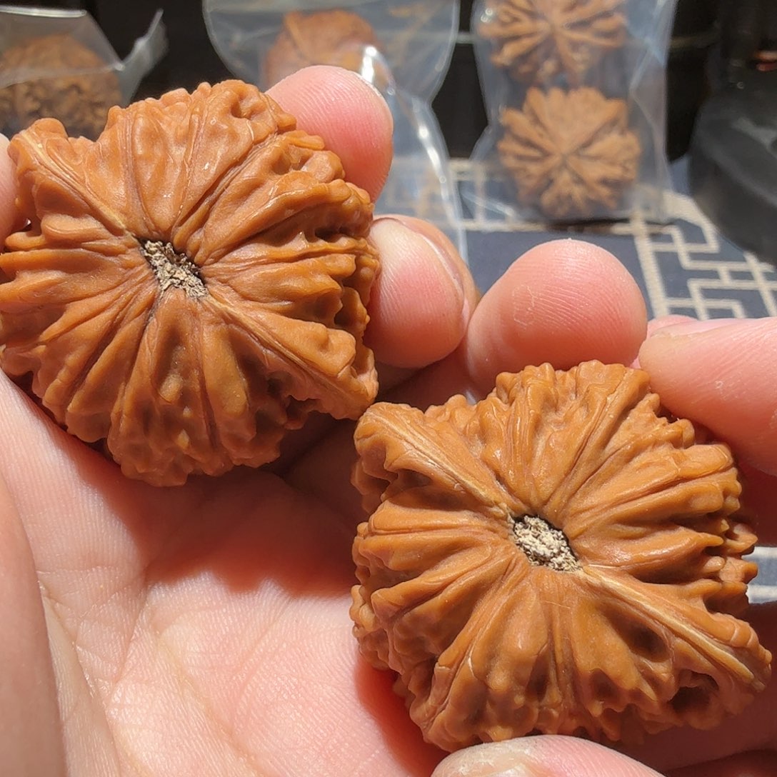 文玩核桃把件磨盘