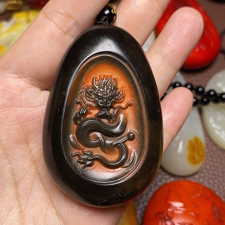 和田玉未镶嵌颈饰登**望