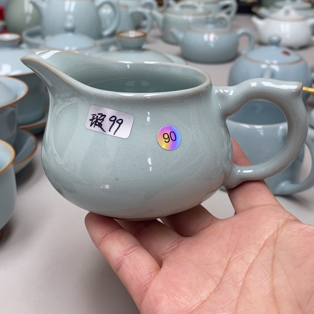 美***色赵琳龙把公道杯瑕90无礼盒