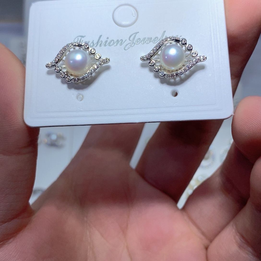 淡水珍珠银S925镶嵌耳饰