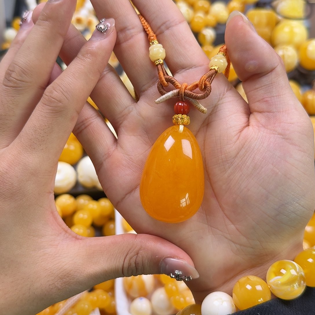 蜜蜡珠宝奇石未镶嵌水滴