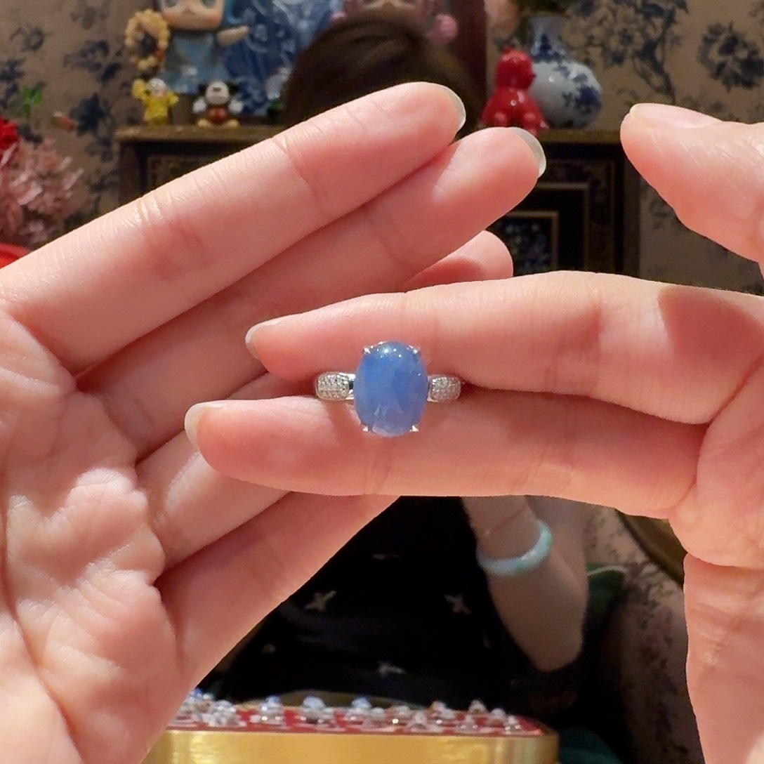 翡翠戒指18K金镶嵌戒指