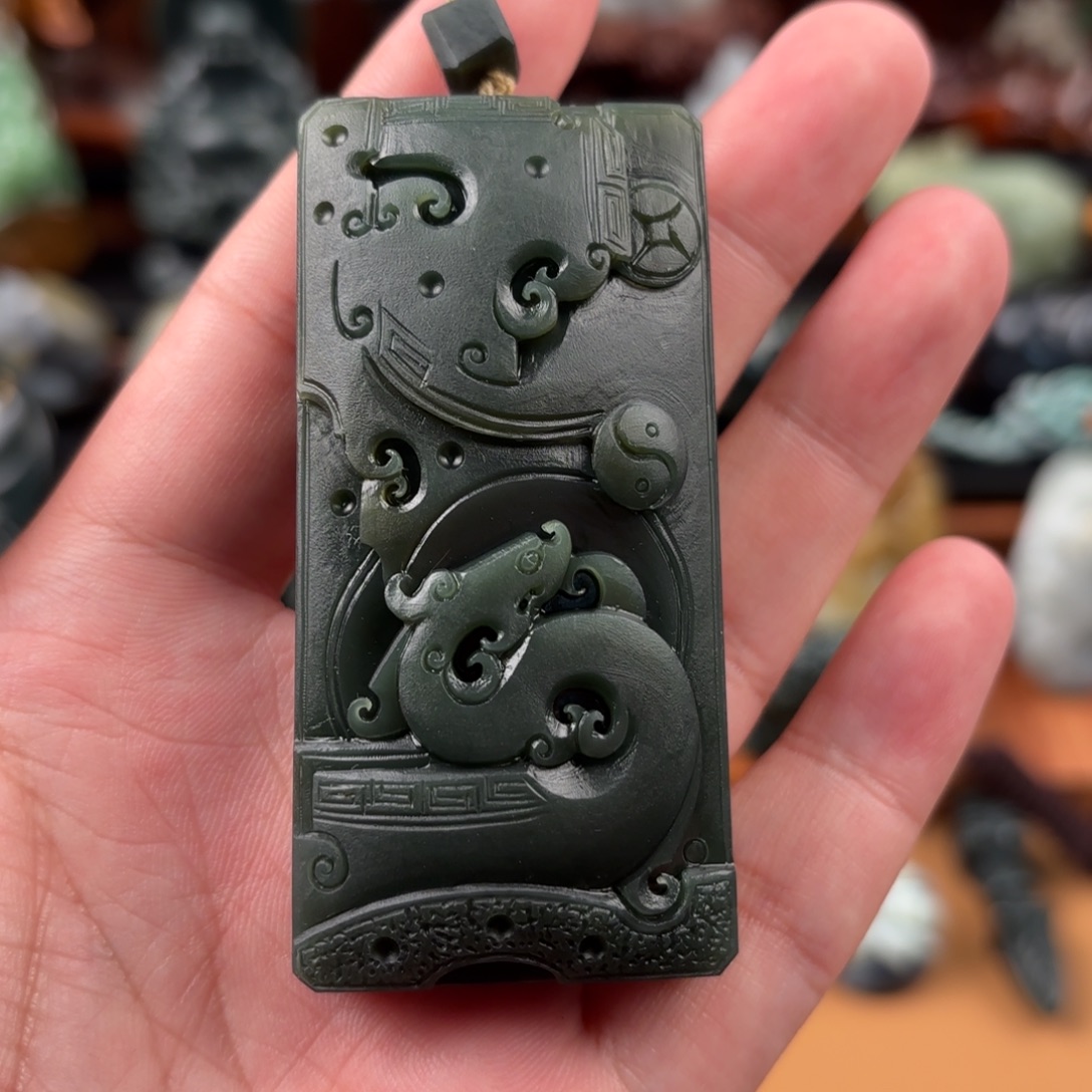 和田玉未镶嵌挂件