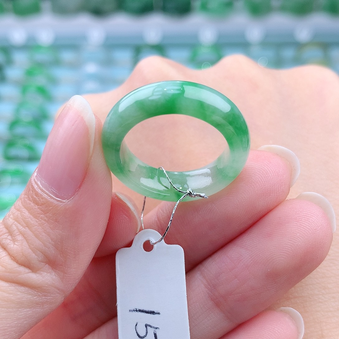 翡翠戒指未镶嵌缅甸翡翠A货