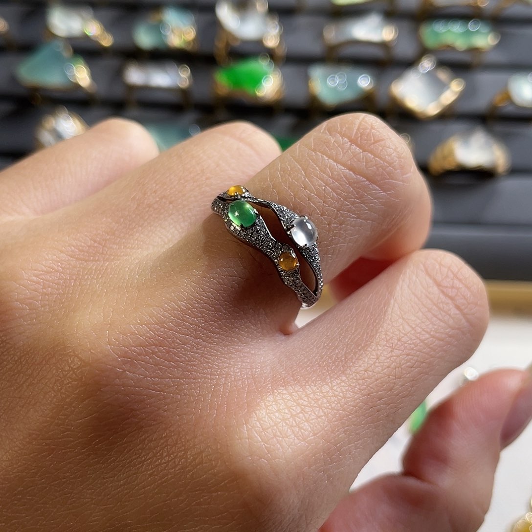 翡翠18K金镶嵌戒指设计款戒指 48小时鉴赏