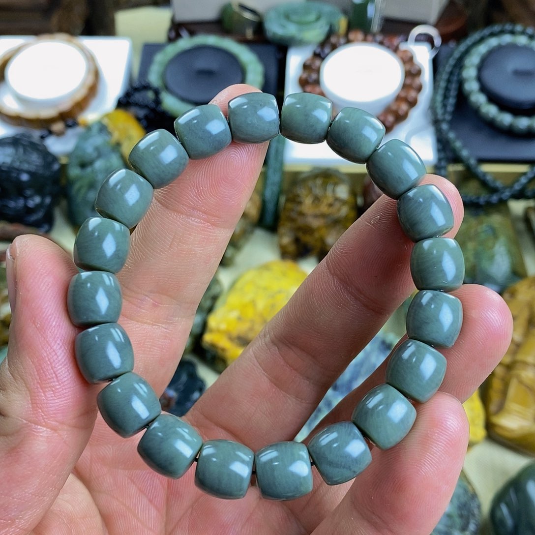 和田玉手串未镶嵌