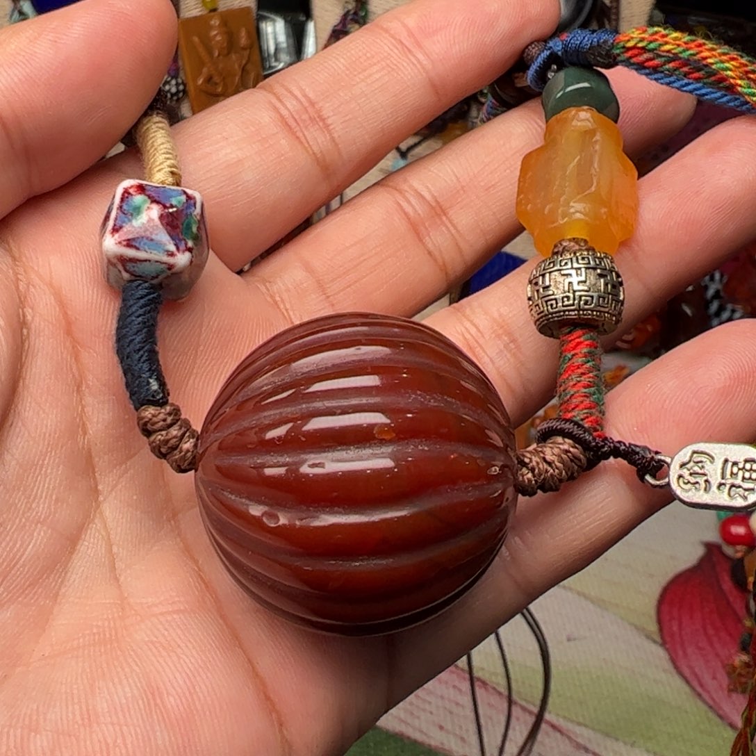 玛瑙/玉髓颈饰未镶嵌