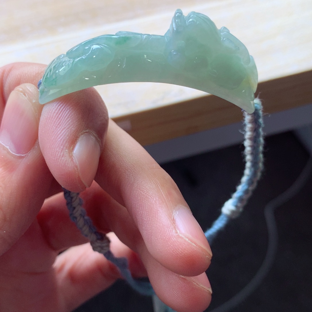 翡翠颈饰未镶嵌吊坠