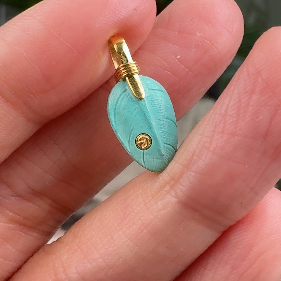 绿松石珠宝奇石18K金镶嵌