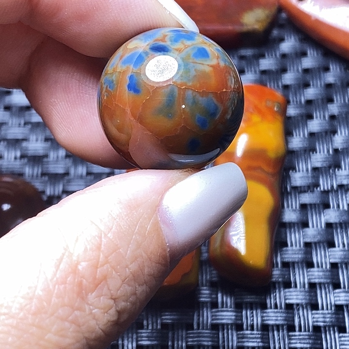 梦***洲玛瑙/玉髓未镶嵌颈饰