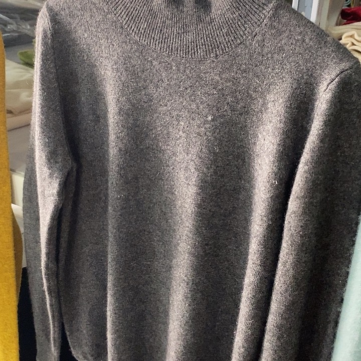 一线成衣半高100%美丽奴羊毛不扎颜色随机