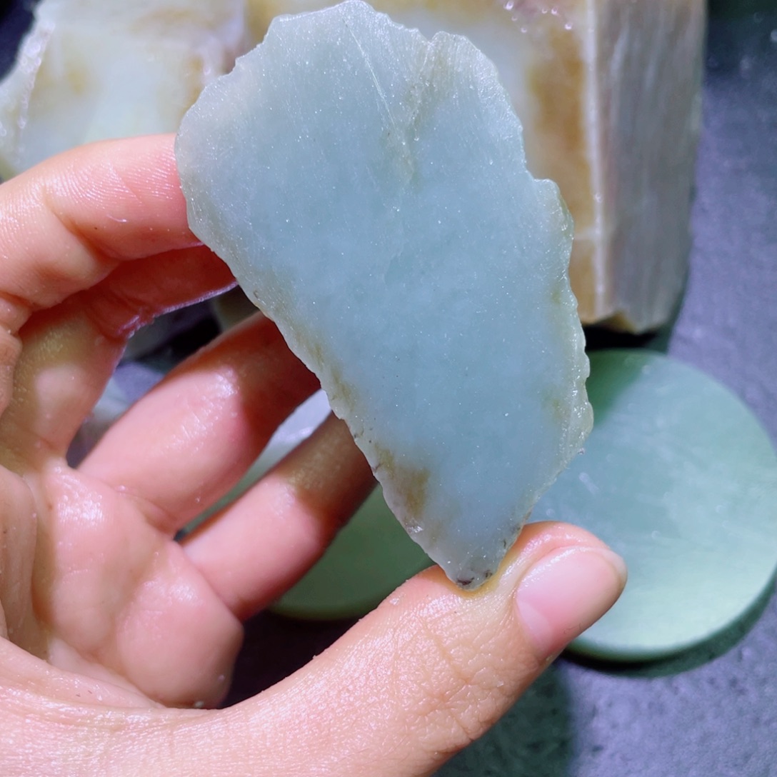 和田玉未镶嵌珠宝半成品