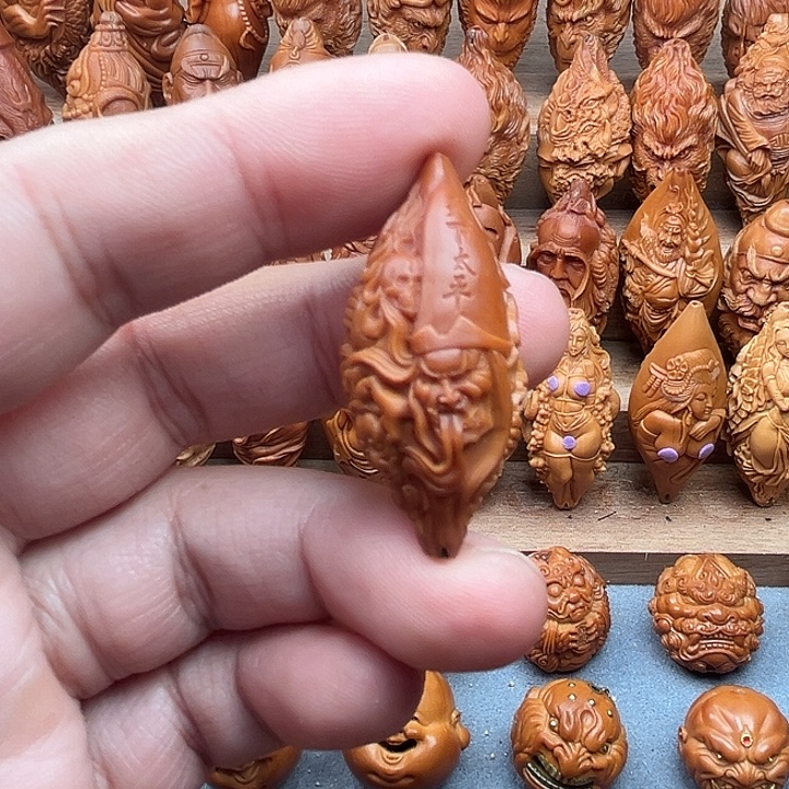 吊坠橄榄核19黑白无常