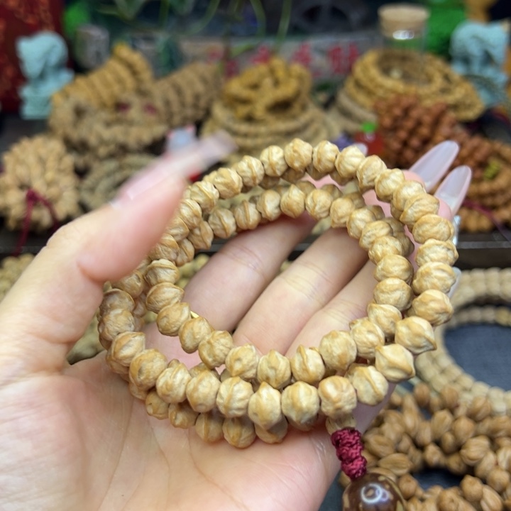 用***4吊坠柏香籽/百香籽