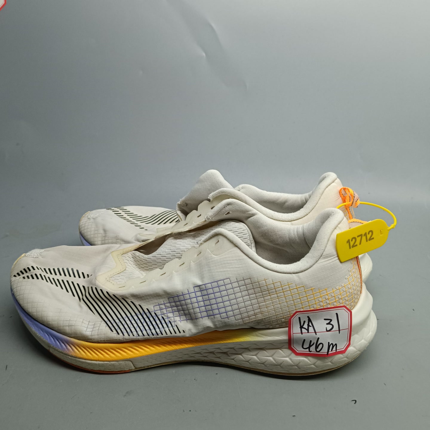 46码正品跑鞋 赤兔5 Pro（无鞋带鞋面修复鞋侧鞋底磨损）KA31