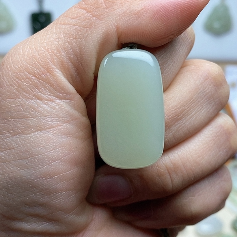 【闪购商品】和田玉颈饰未镶嵌岁**好