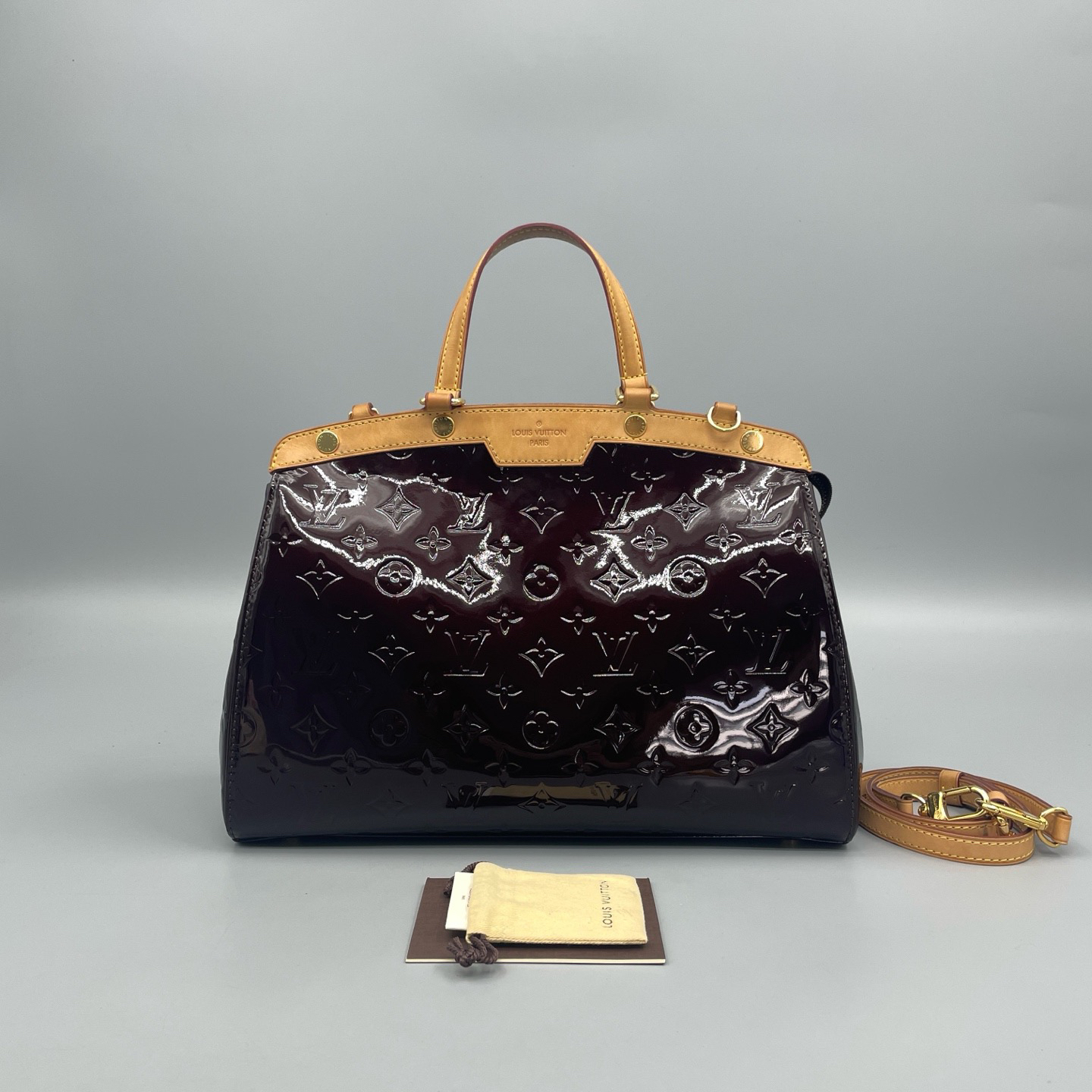 95新 LouisVuitton/路易威登 车厘子色漆皮12年 尺寸33*25 A3621