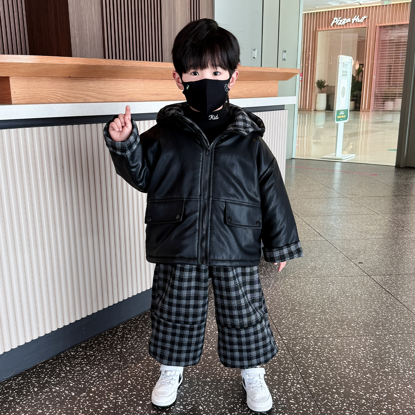 男童冬装加绒加厚棉衣套装2025冬季新款潮儿童三防免洗皮衣两件套