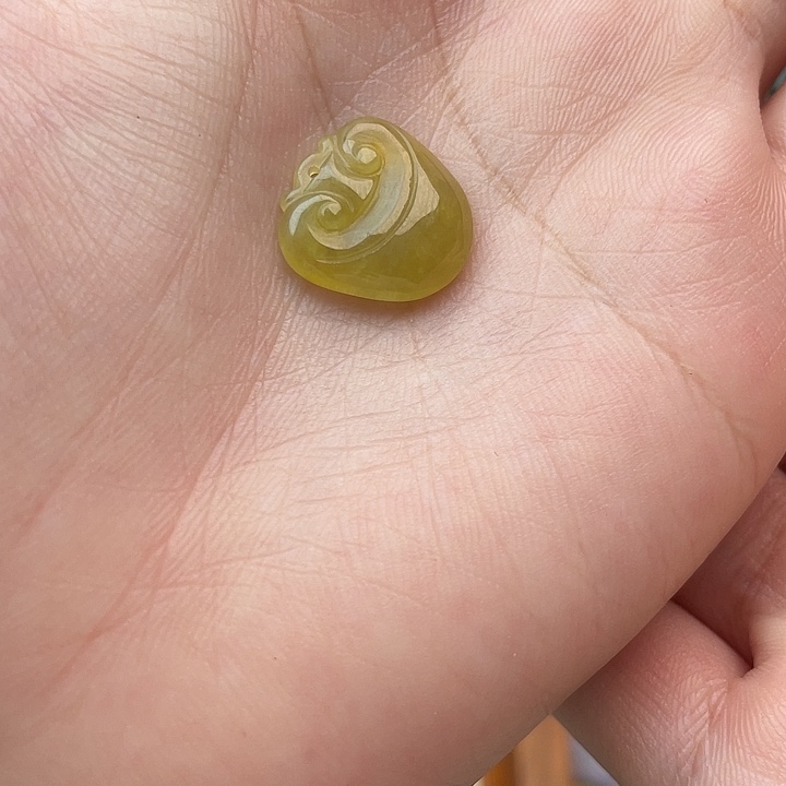 翡翠未镶嵌颈饰11