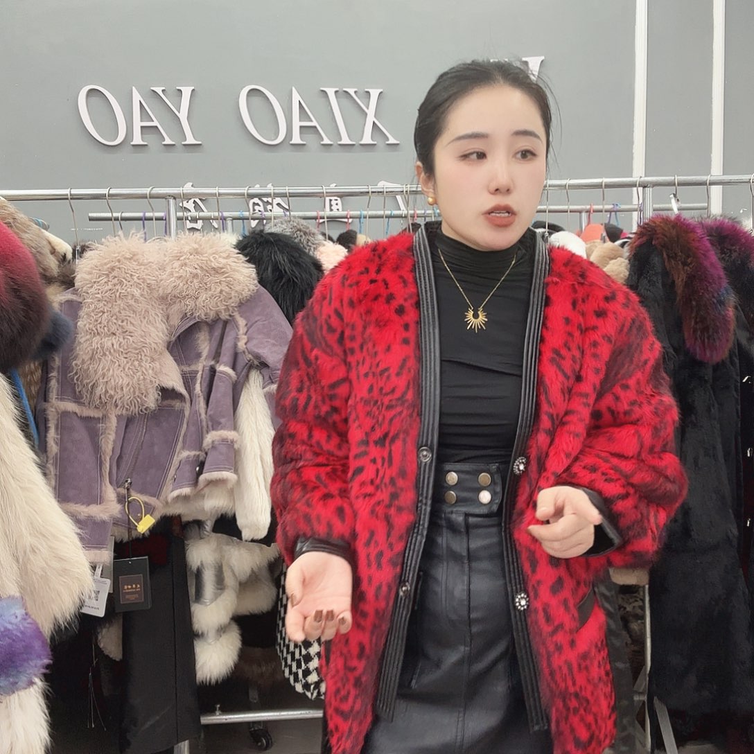 姚小妖家高端皮草