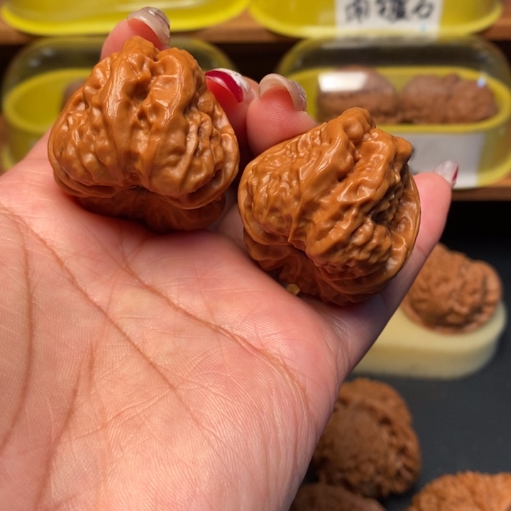 文玩核桃吊坠36红皮开背蛙