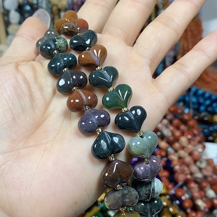 柚***妹玛瑙/玉髓未镶嵌珠宝半成品